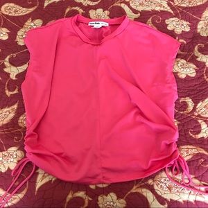 Sleeveless ladies blouse